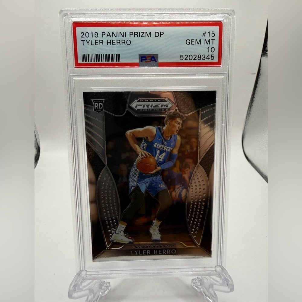 2019-20 Prizm DP Tyler Herro RC PSA 10 Gem Mint Crystal Clear #15